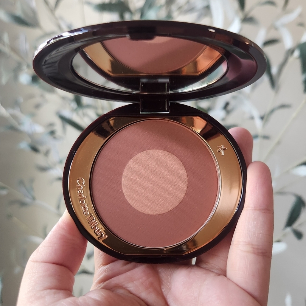 Charlotte Tilbury Pillow Talk Intense Cheek to Chic Blush